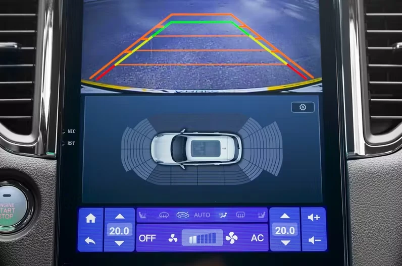 Камера заднего вида с динамическими линиями разметки G05 PRO